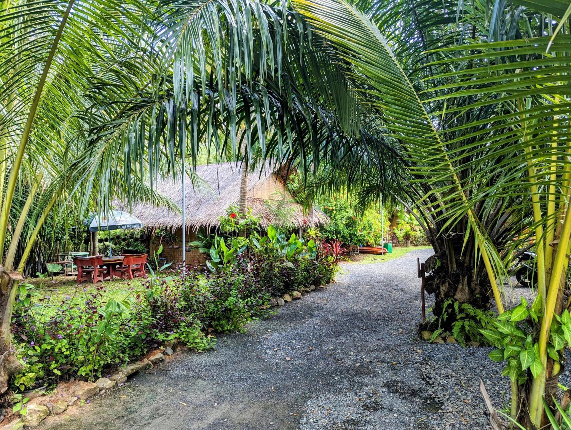 Hotel Nary Garden Kâmpôt Zewnętrze zdjęcie